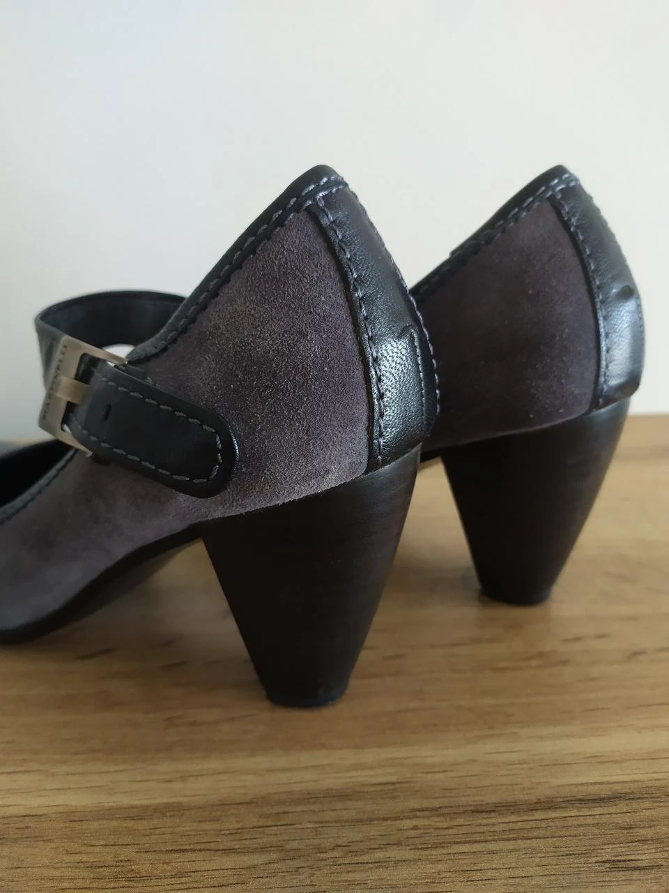 Elegant Martinelli Sapatos de Salto em Camurça Cinza Pele Tamanho 36 Pulseira – photo 12
